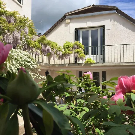 Les Du Clos Saint-martin Apartment
