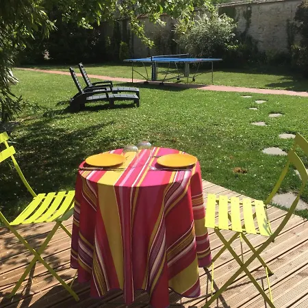 Les Du Clos Saint-martin Apartment *