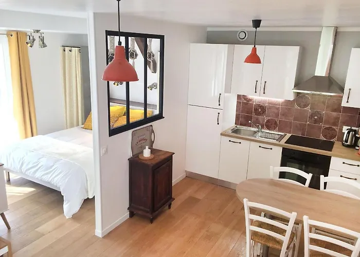 Les Du Clos Saint-martin Appartement Maule